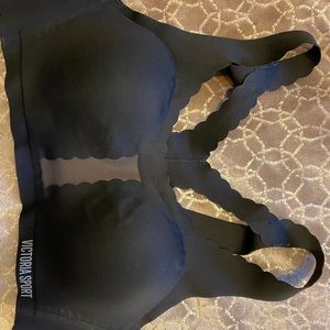 Victoria’s Secret Angel Max Sports Bra